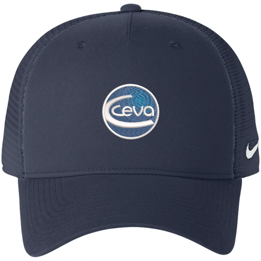 Nike Snapback Mesh Trucker Hat